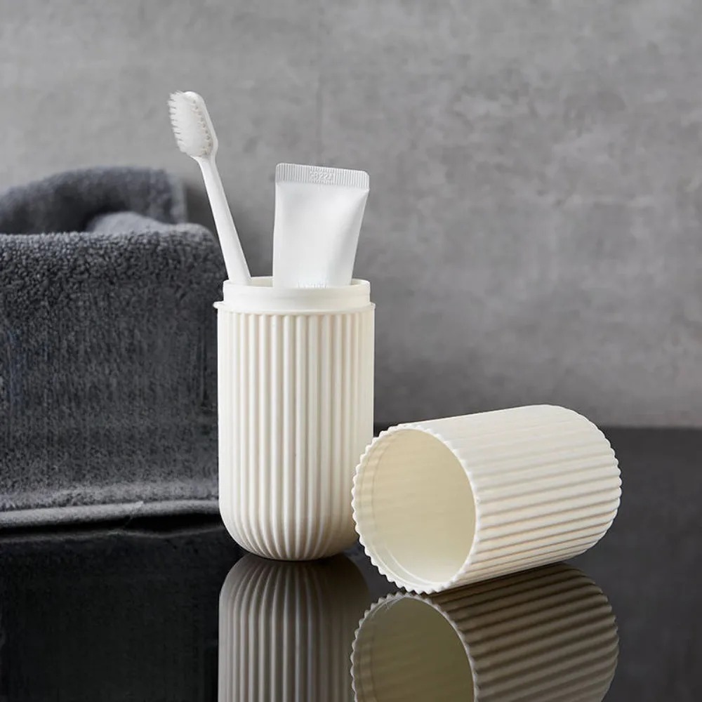 حامل فرشاة الأسنان المحمول مع  - مراجعة Toothbrush Holder Set وسعره