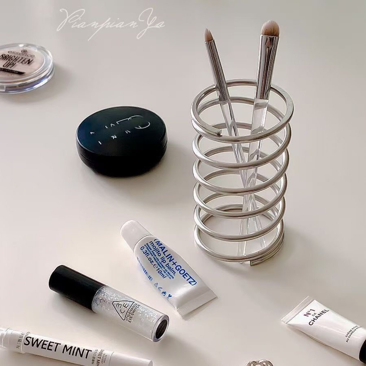 الفولاذ المقاوم للصدأ فرشاة ال - مراجعة Home Bathroom Gadgets وسعره